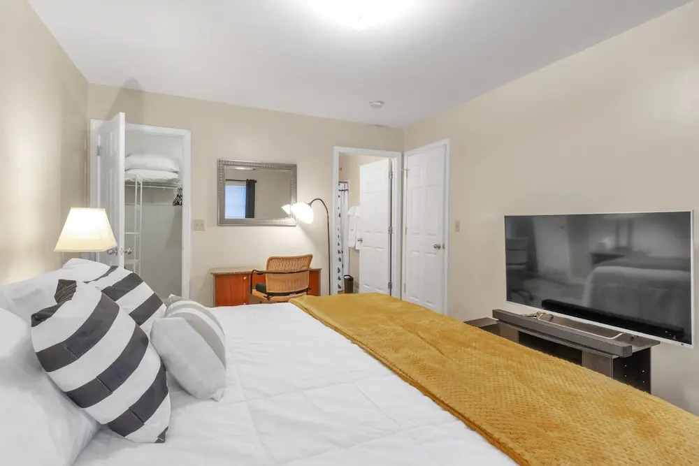 Comfy Condo