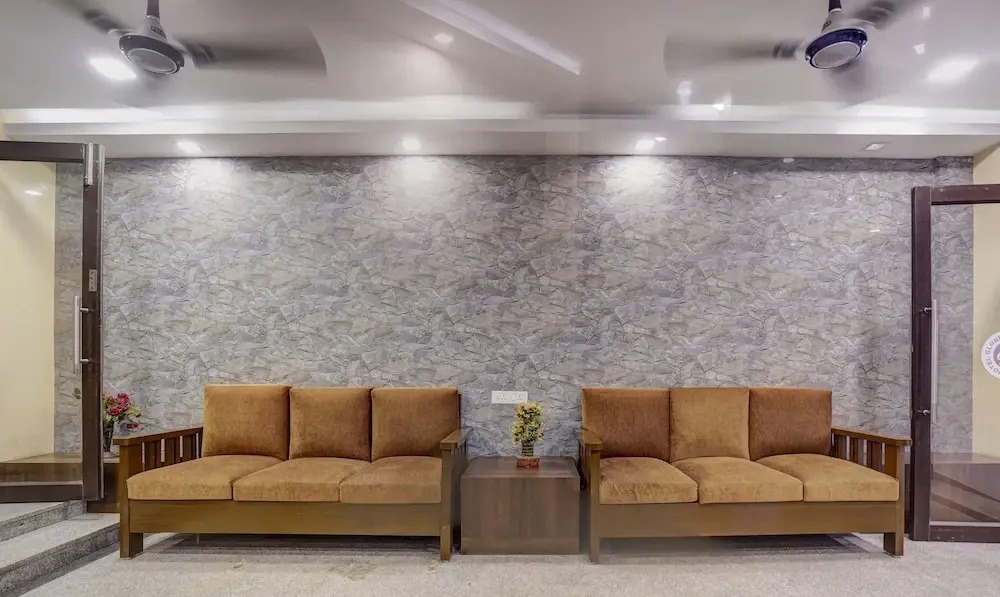 Treebo Trend Globe International Puri