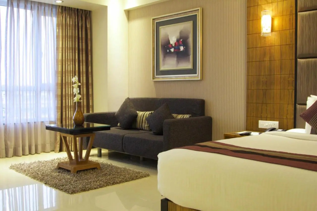 Hotel Suba Grand