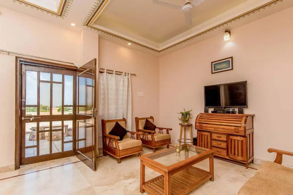 ANAND VILLA HOLIDAY HOME, 4 BHK Villa