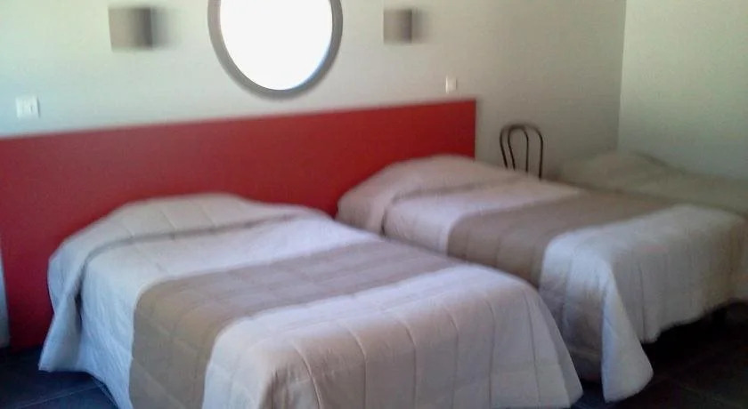 Logis Hotels - Hôtel et Restaurant Le Relais des Garrigues