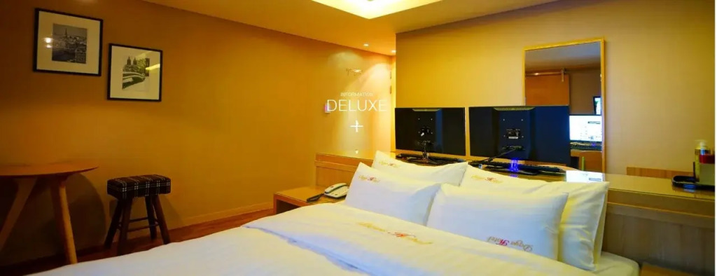 Jays Hotel