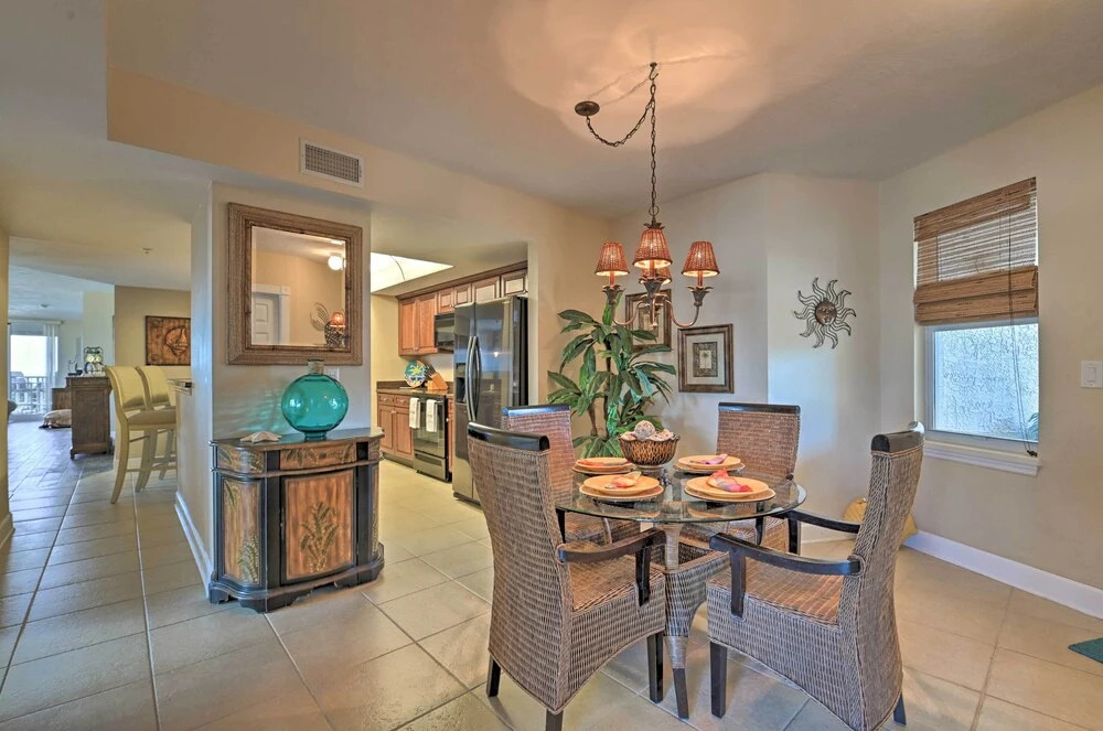 Daytona Beach Seaside Condo w/ Pools & Hot Tubs