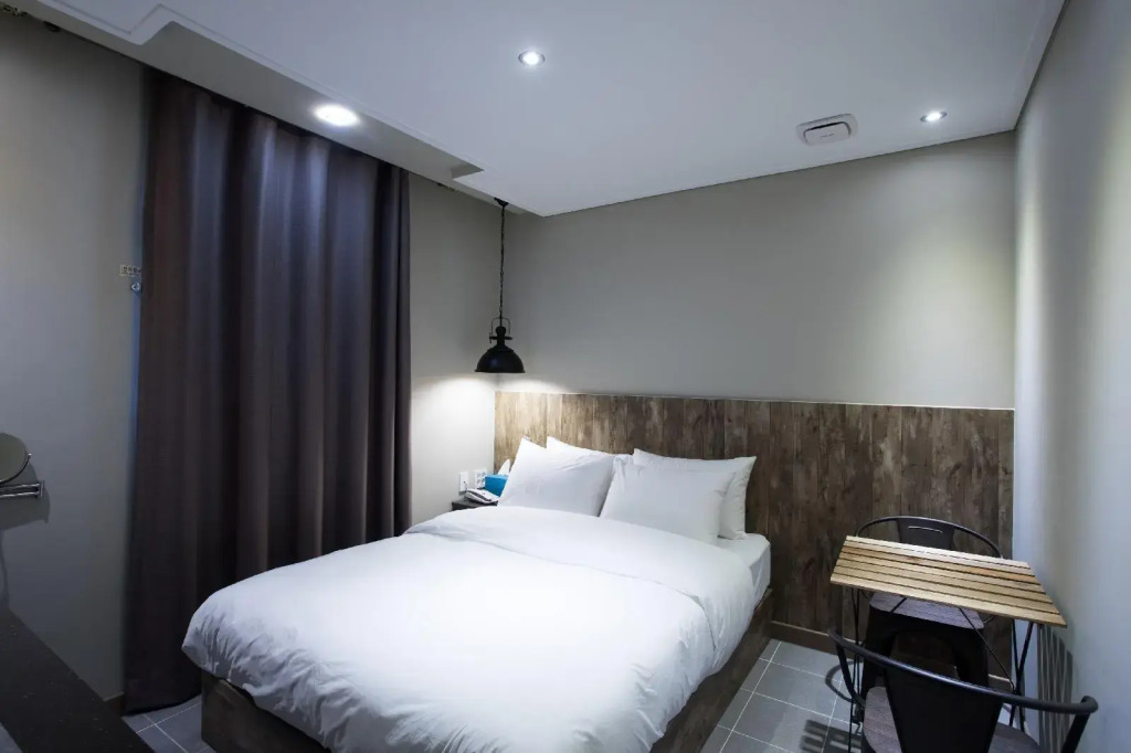 Hotel Millhaus Shinchon