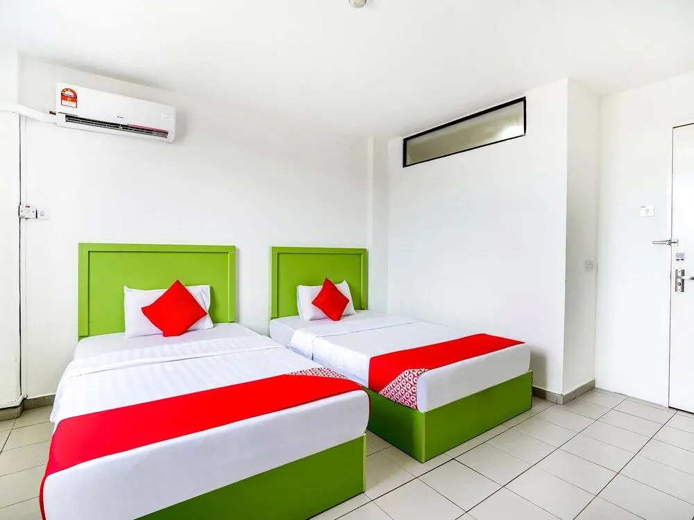 Y Hotel