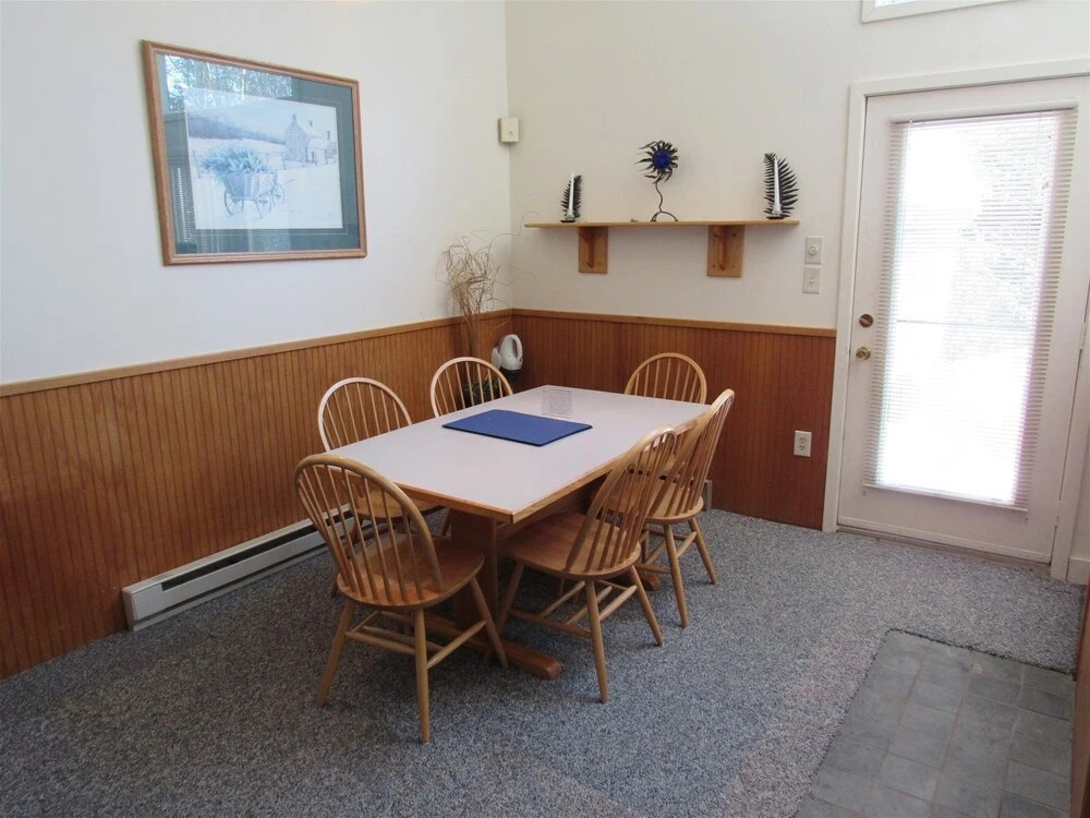 Spacious Waterville Valley Condo Close to Town Square! - Ms13av