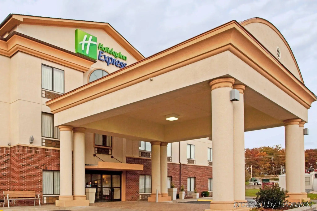 Holiday Inn Express Princeton/I-77 by IHG