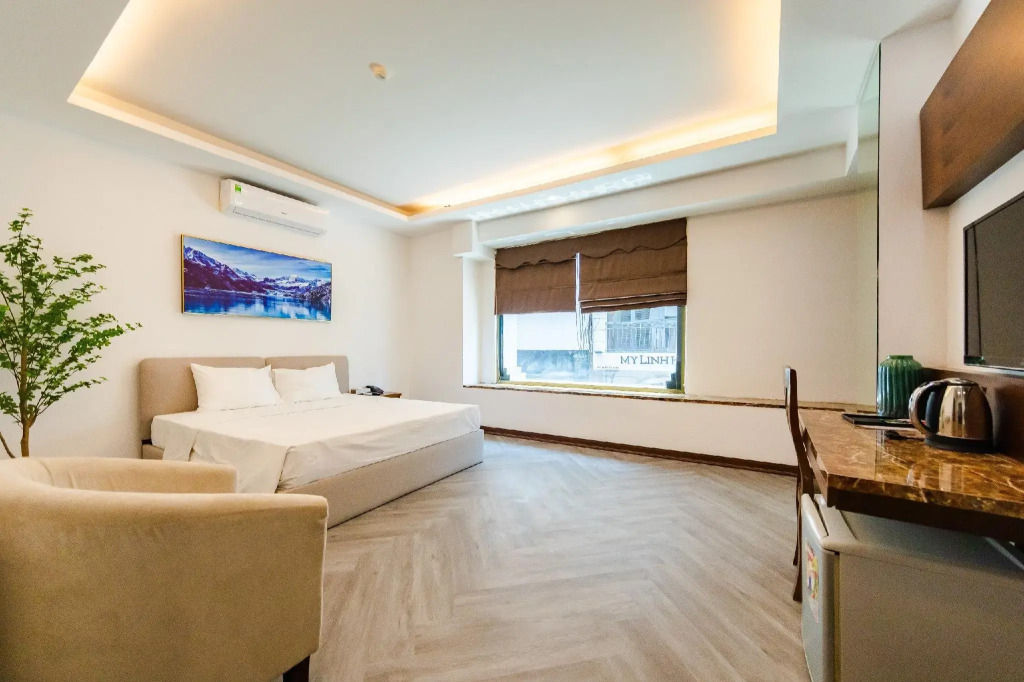 Night Hotel