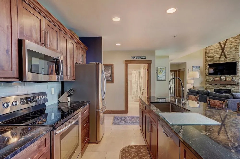 8890 The Springs by RedAwning