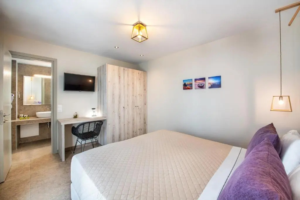 Fomithea Hotel-New