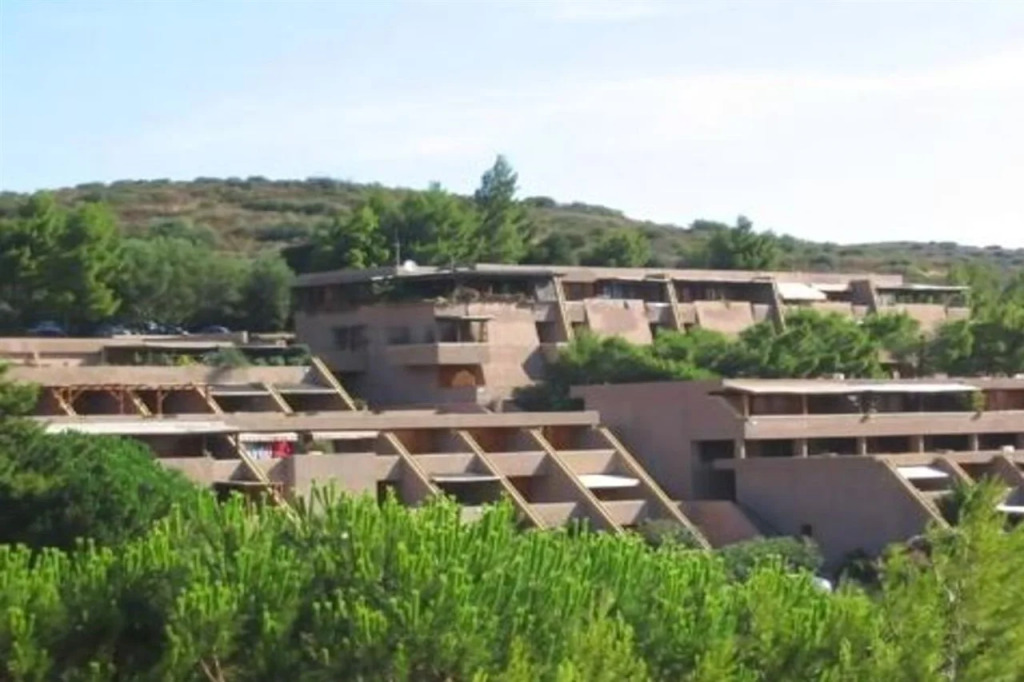 Rena Bianca Cugnana Verde Residence