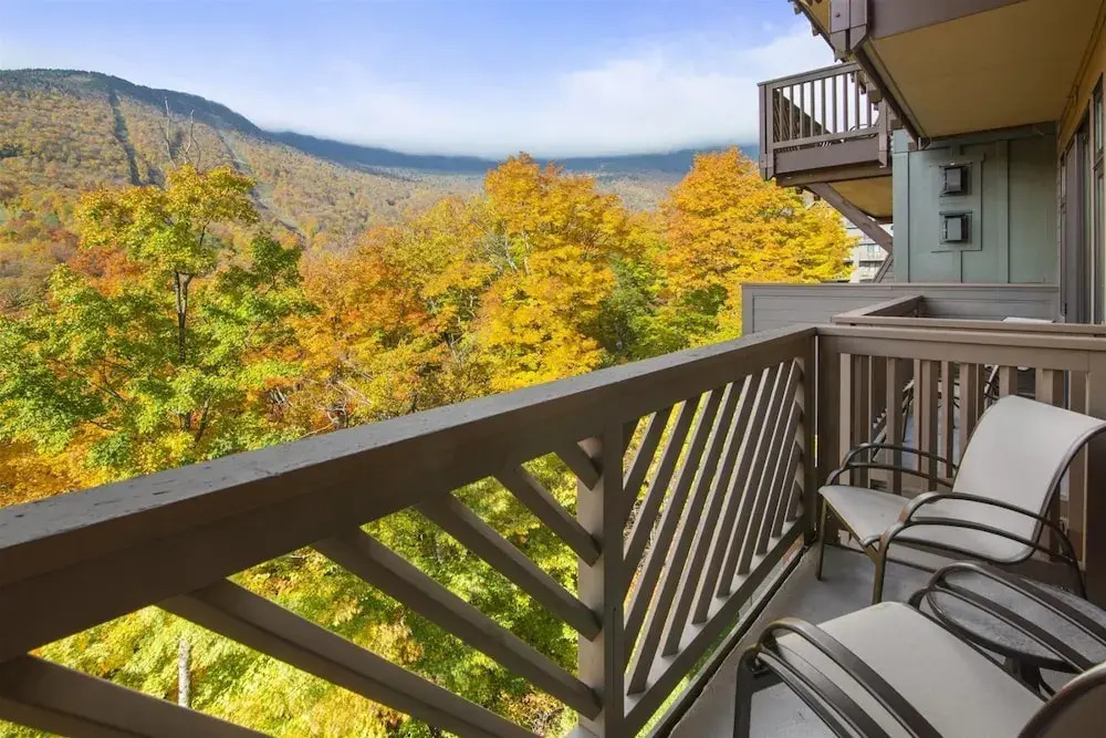 1325 Studio @ The Lodge at Spruce Peak