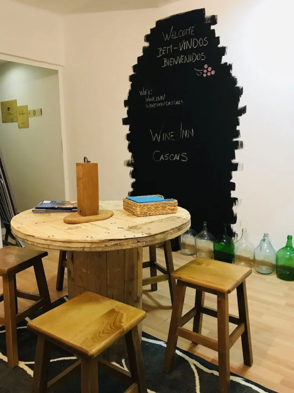 Wine Inn Cascais Guesthouse