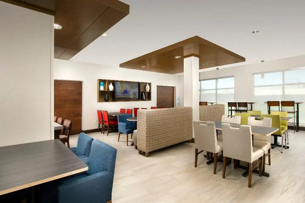 Holiday Inn Express & Suites New Braunfels by IHG
