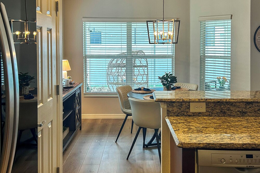 Private Lanai & Pool Access: Home in the Villages