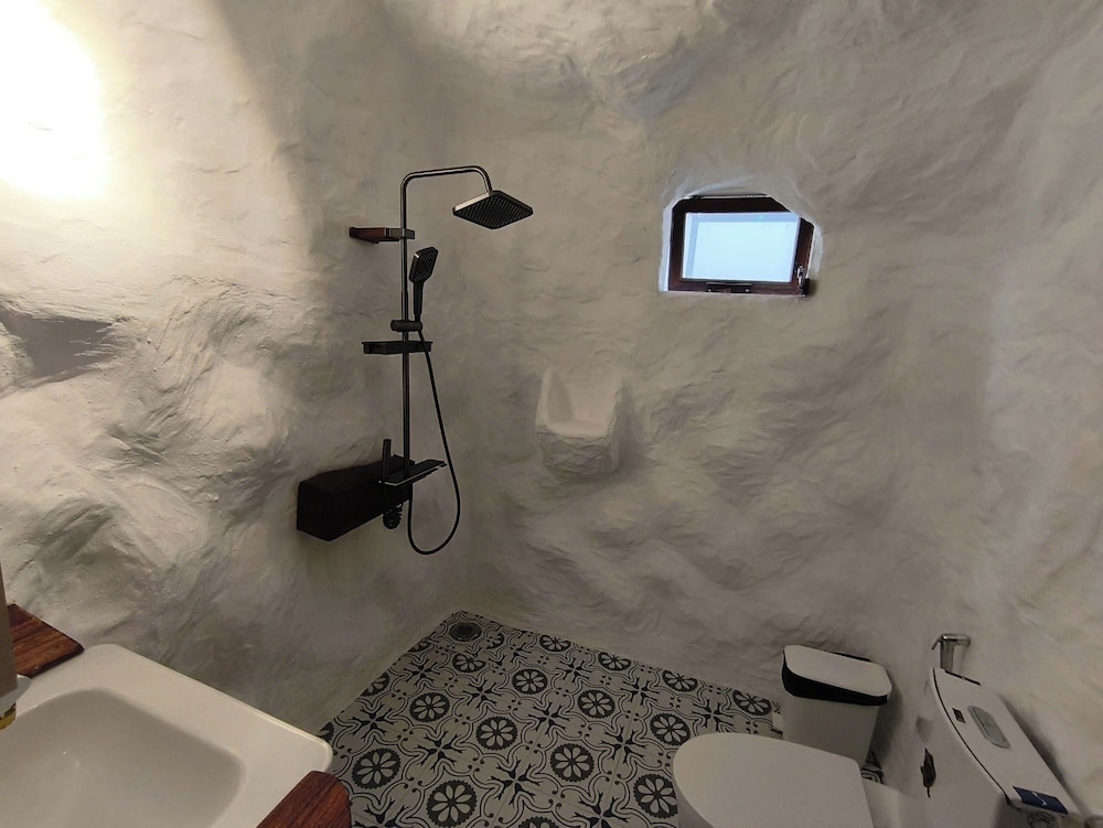 OXY Cave Homestay Mũi Né