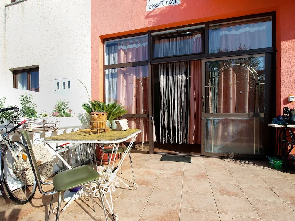 Apartment 1571