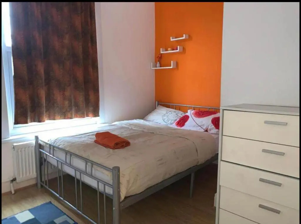 03 Bedroom Apartment-Self Check in
