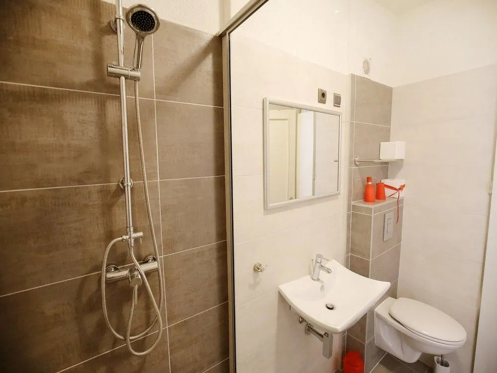 Feel Center Apartments.