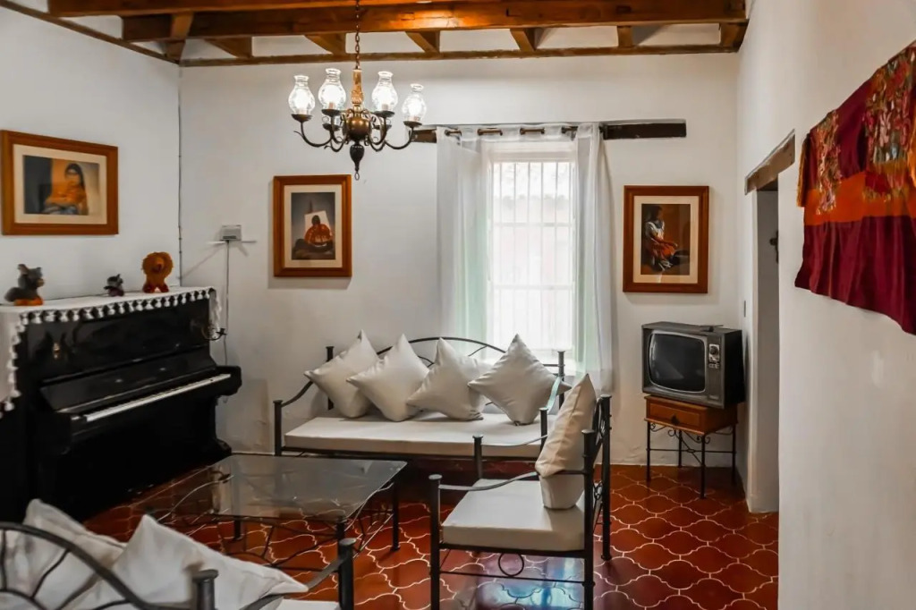 Hotel Ocho Barrios