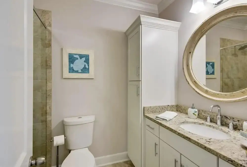 Driftwood Townhomes #3- Liv Salty