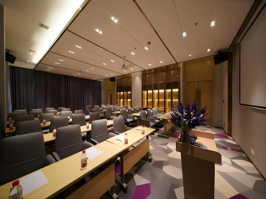 Lavande Hotel (Anshan City Center)