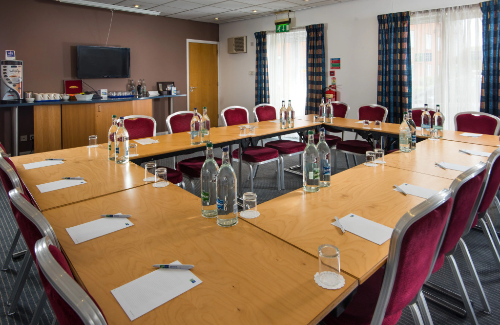 Holiday Inn Express Gloucester - South by IHG