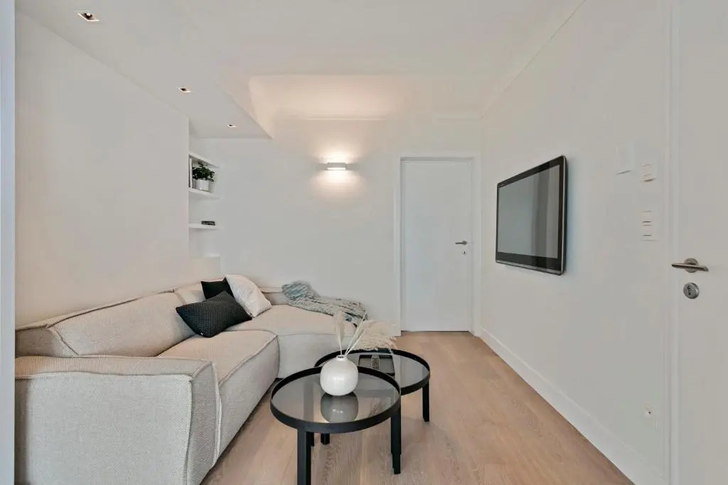 Stunning fully renovated apartment with panoramic sea-view in 't Zoute with 2 parkings