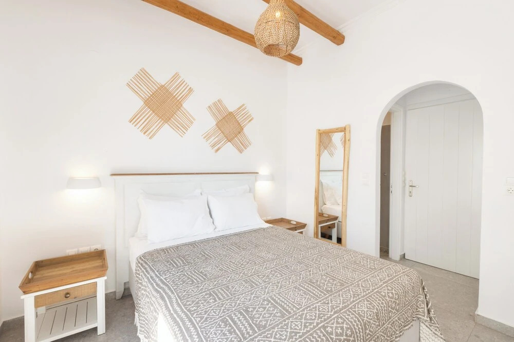 Parosquare Central Suites