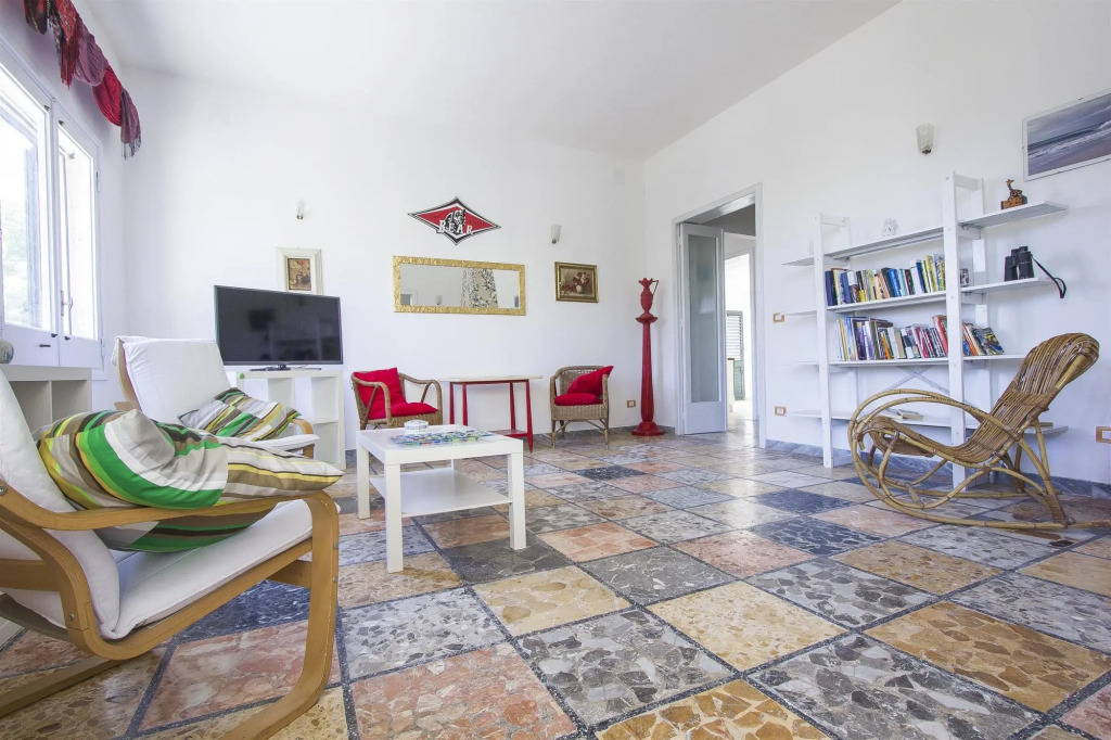 Large villa with sea view and outdoor spaces 20m from the sandy beach of San Foca.-Villa Marechiaro