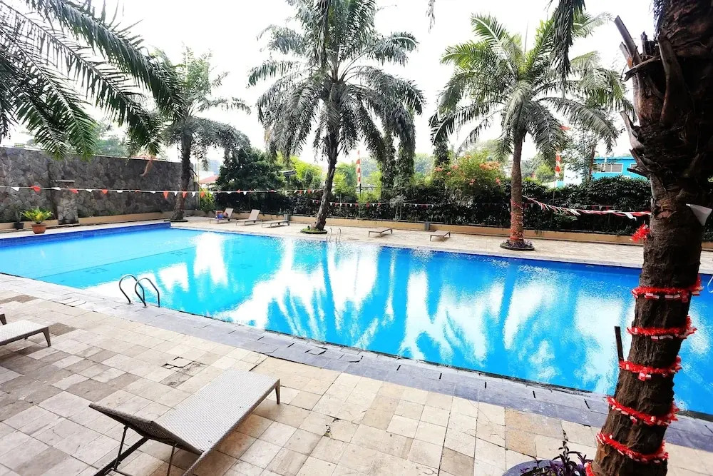 Nusantara Rooms Mutiara By Reccoma