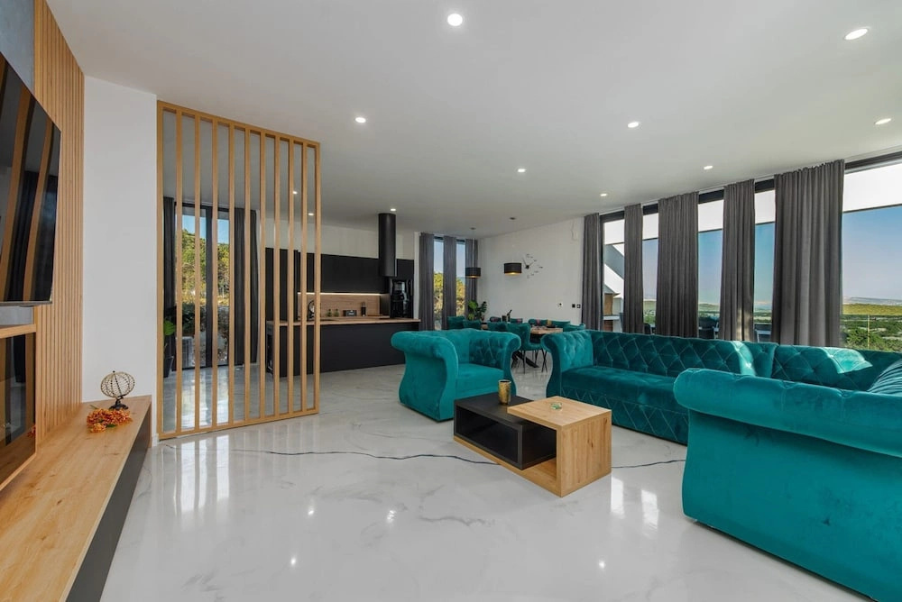 Modern Villa Porta in Novalja