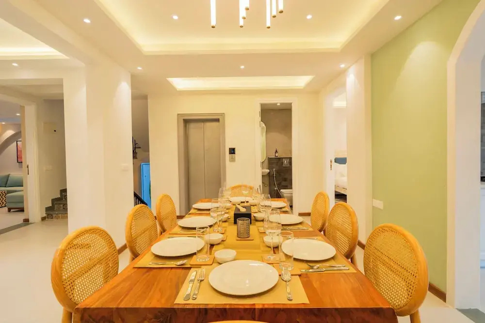 ELIVAAS Solace Teal 5 BHK Villa