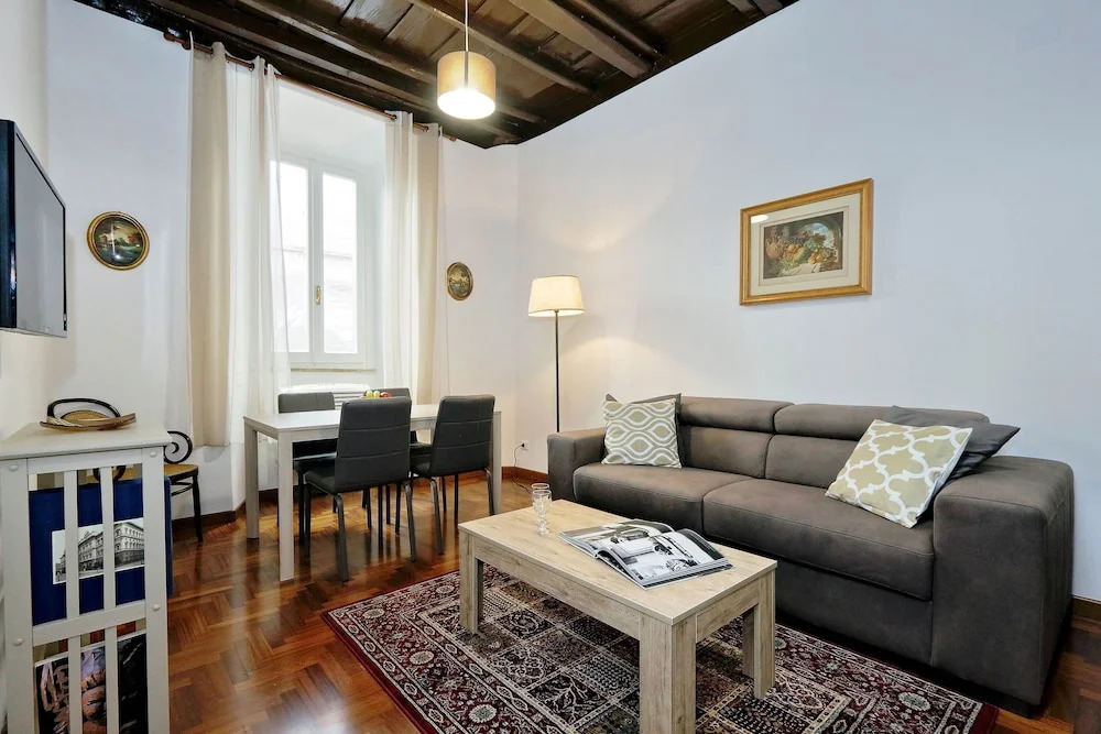 Pellegrino Apartments