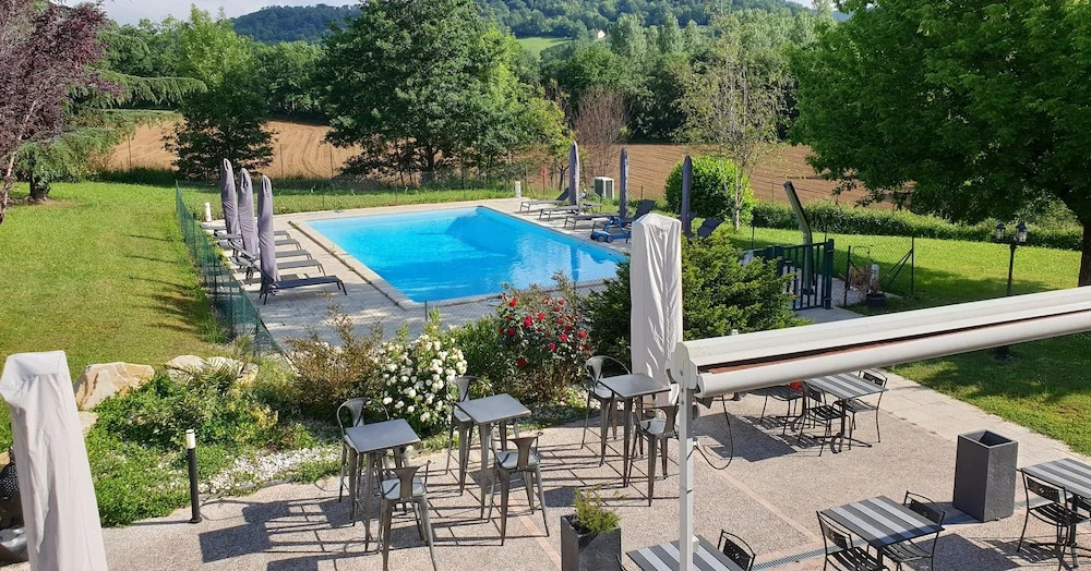 Logis Hôtel Auberge de Cartassac