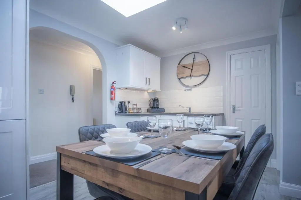 North Beach Heights - 3 Bedroom Penthouse - Tenby