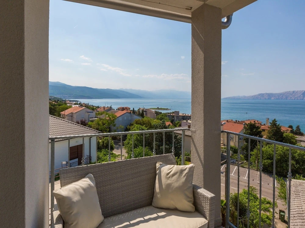 Apartments Lavarin