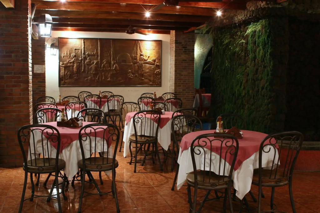 Hotel Boyeros