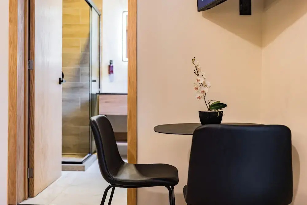 Suites Monterrey by Escajal Rooms