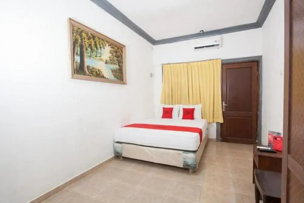 RedDoorz near Ciputra World 2 Surabaya