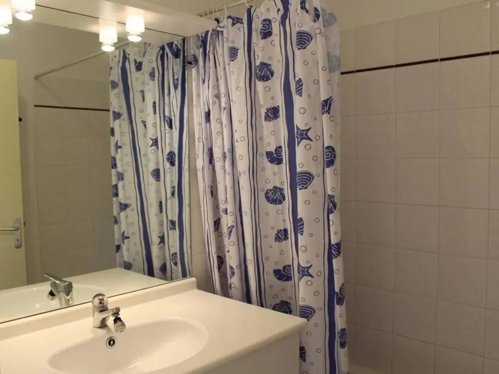 Appartement Gruissan, 2 pièces, 4 personnes - FR-1-229-548