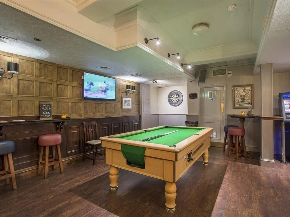 The George Inn