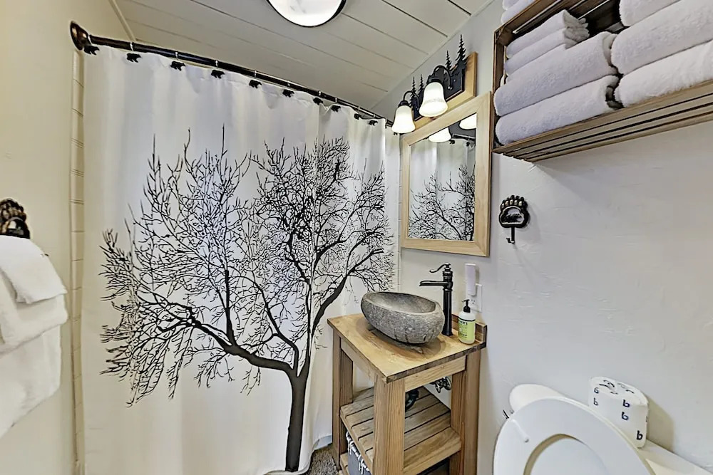 604spruc 2 Bedroom Home
