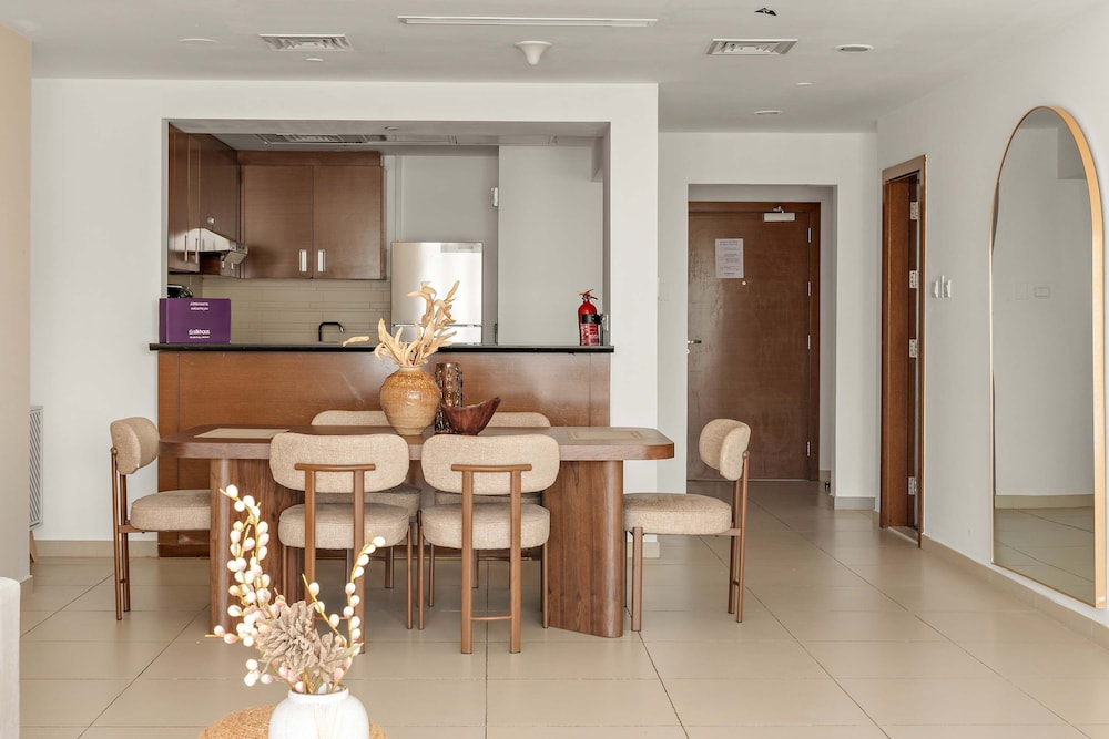 Silkhaus Premier 2BR Apartment Nearby Reem Park