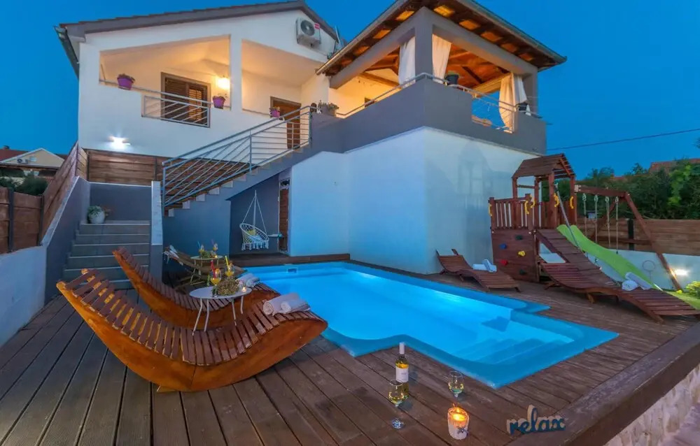 Stunning Home in Tinj With 3 Bedrooms, Wifi and Outdoor Swimming Pool