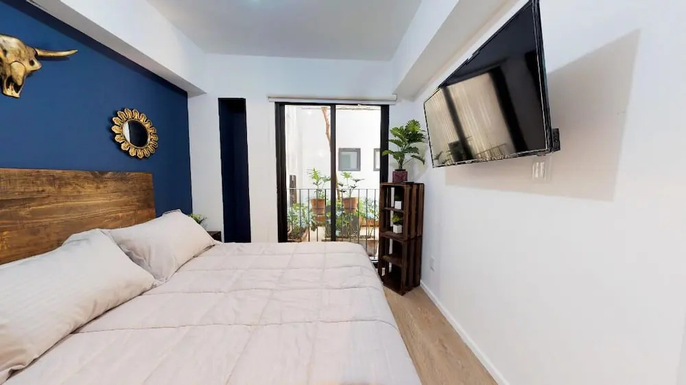 City Center Marvel 1BR Brand New