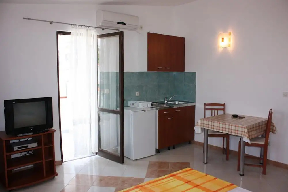 Apartments Blato-J