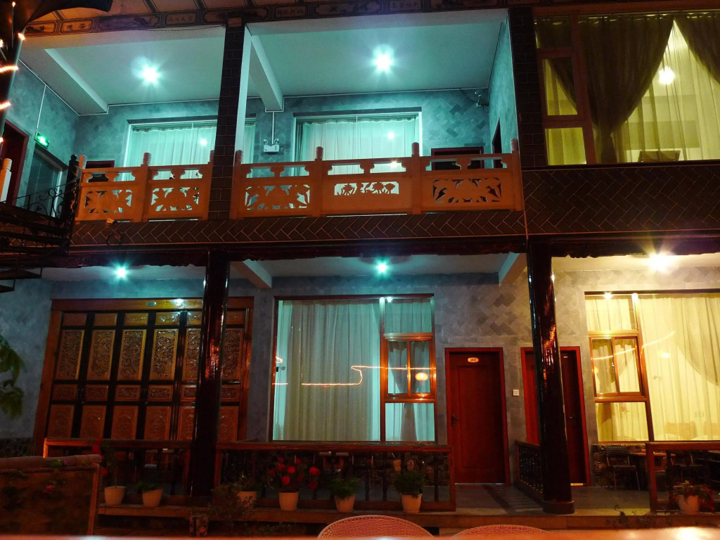 Dali Wanghaiting Inn