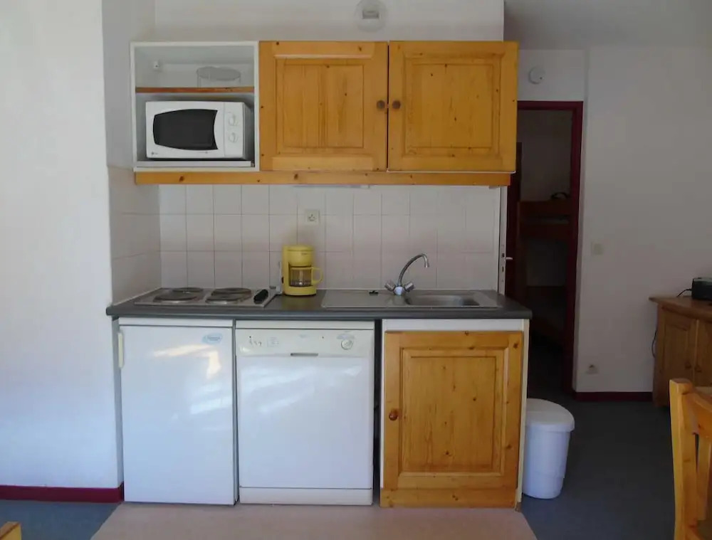 Lou Services Apartment GA48 LSI 001