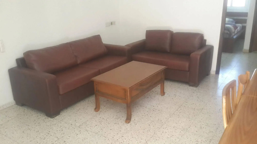 Al Yakhour Hostel